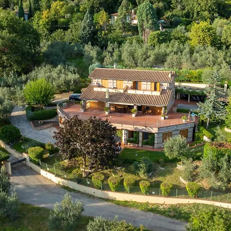 Tra Cielo E Ulivi, Pace E Bellezza In Umbria *