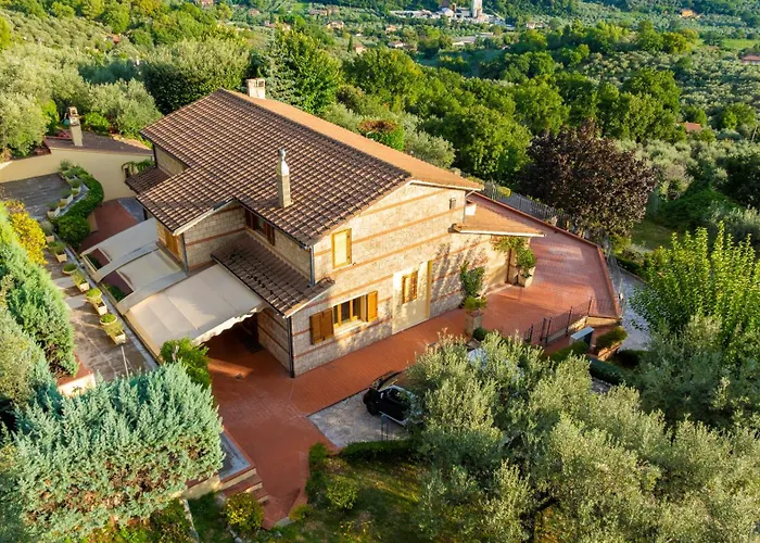 Tra Cielo E Ulivi, Pace E Bellezza In Umbria *